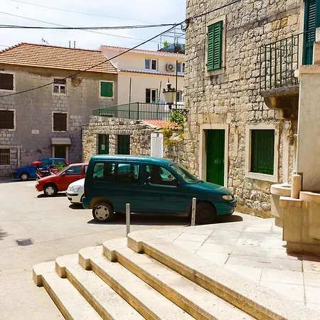 Stylish In Croatia Near Beach *